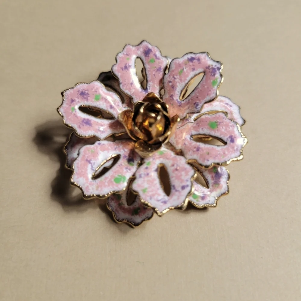 Vintage Enameled  Pin